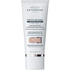 Tubo Esthederm fotográfico de cor bege invertida 50 ml