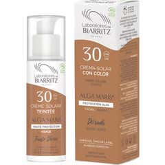 Protector solar Les Laboratoires de Biarritz Algamaris SPF30 com um tom dourado para o rosto certificado como orgânico