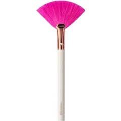Ubu Fancee Me Fan Brush 1pc