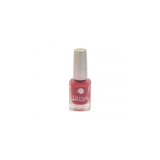 DIVNA NAIL LACA N.06