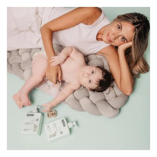 Suavinex ™ Champô espumoso pediátrico 400ml Suavinex ™ Champô espumoso pediátrico 400ml