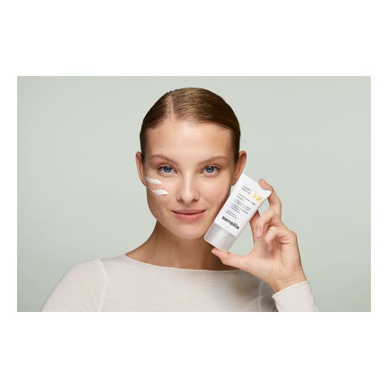 Sensilis Photocorrection [AR 50+] Fluido Reafirmante Anti-Rougeurs SPF50+ 2x40 ml