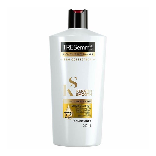 Condicionador de Queratina Lisa Tresemme 700ml