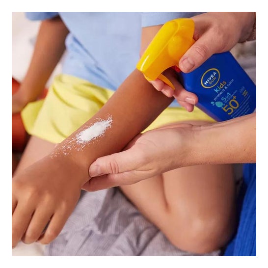 Nivea Sun Kids Protege & Cuida SPF50 5 en 1 Spray 270ml Nivea Sun Kids Protege & Cuida SPF50 5 en 1 Spray 270ml