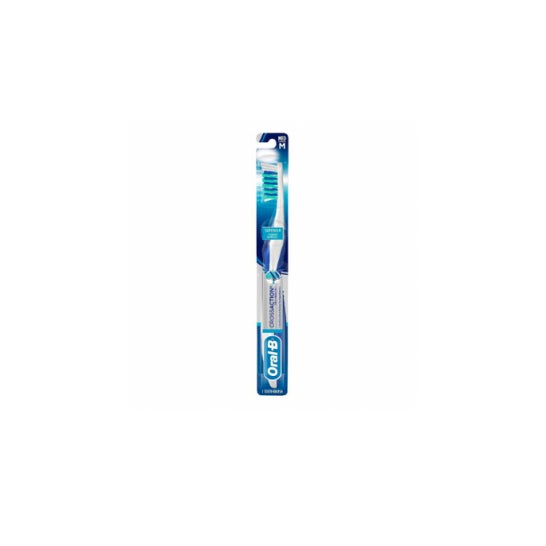 Oral-B Cross Action 40 escova de dentes adulto dureza média 1ud