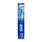 Oral-B™ Pro-Expert Pulsar 35 escova de dentes média